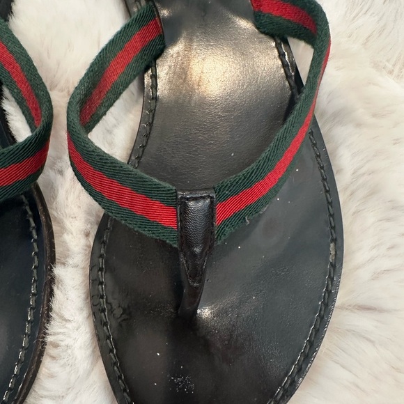 Gucci Black Flip Flops with Red and Green Straps - Picture 3 of 4